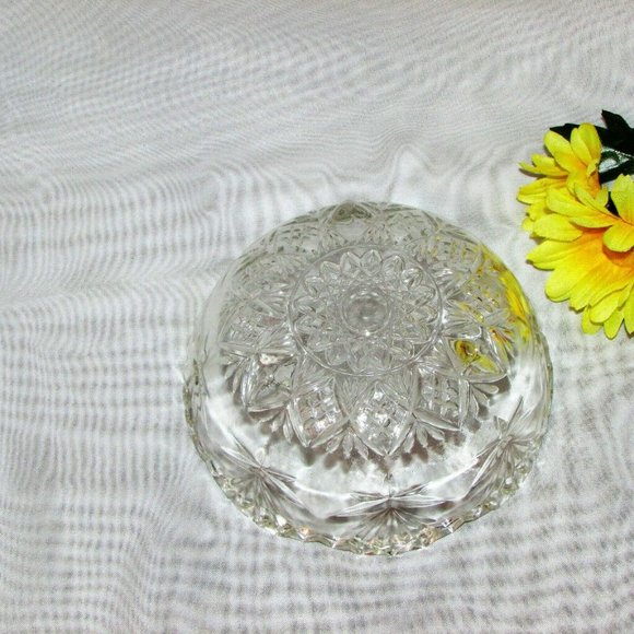 3 Vintage Clear Glass Dessert Snack Bowls Footed Fancy Pattern - Picture 8 of 11